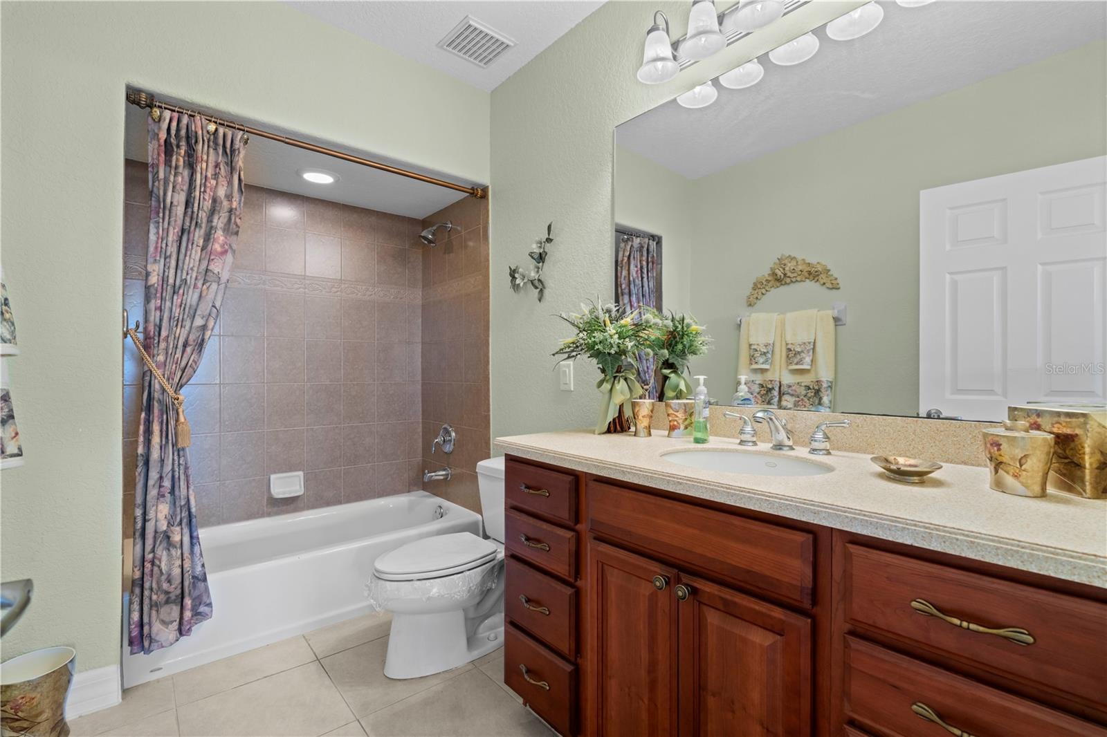 101 N MARION CT #114, PUNTA GORDA, FL — photo 37