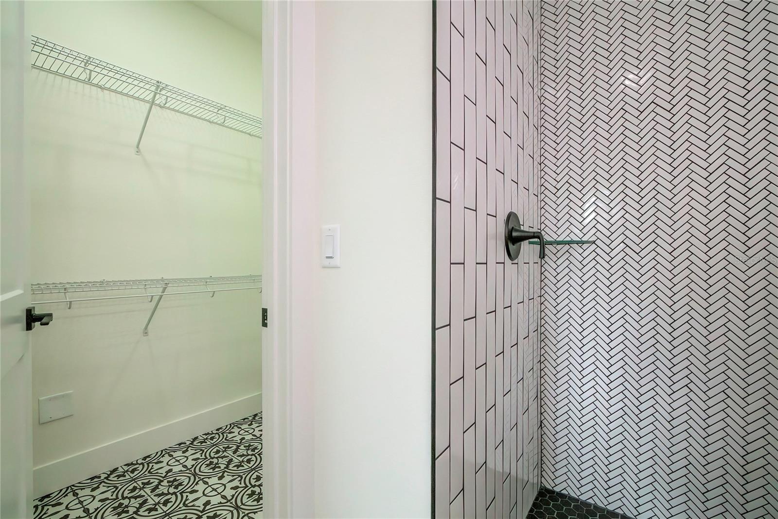 2222 E CLARK ST, TAMPA, FL — photo 37