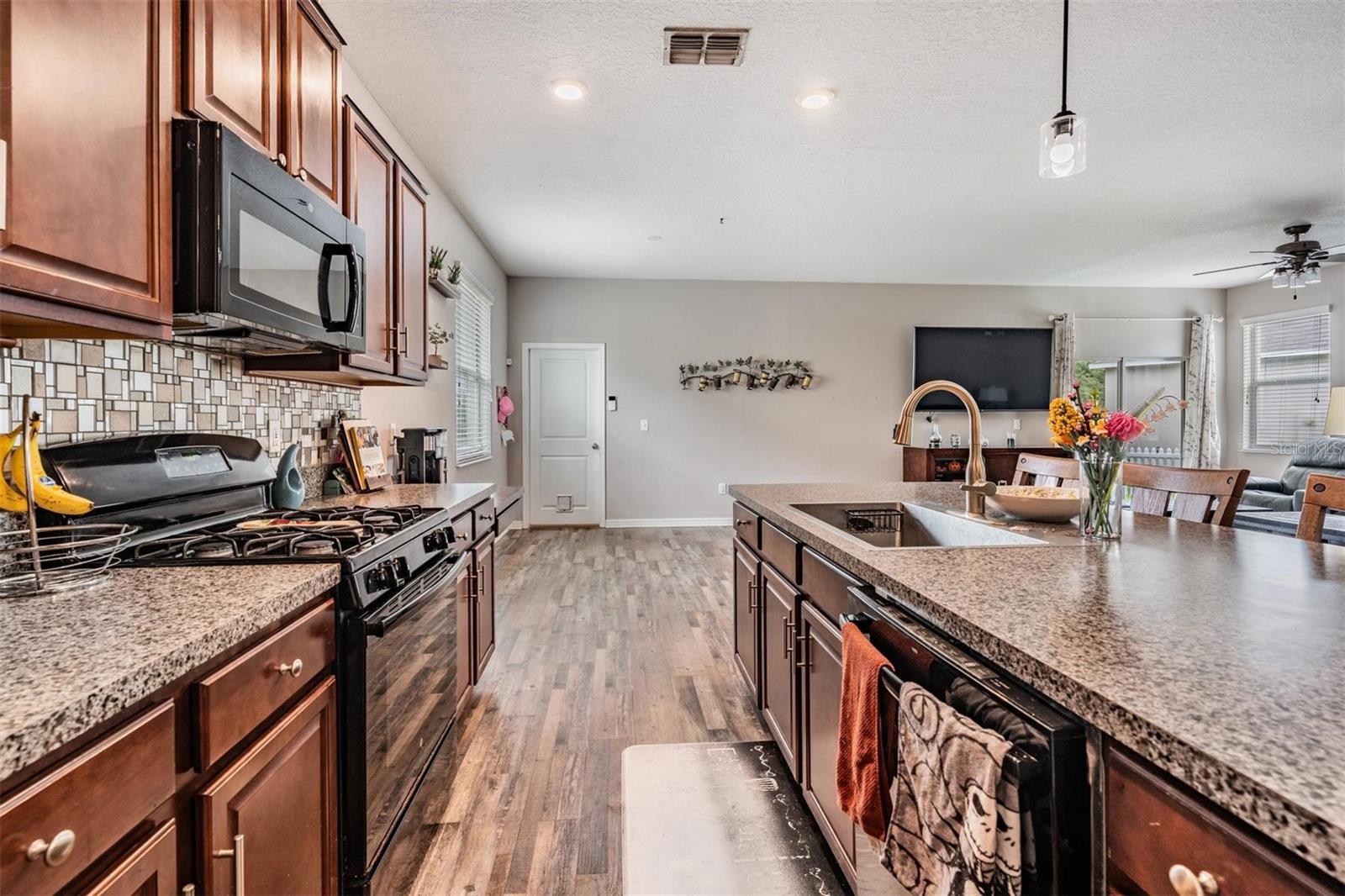 8600 SAVORY WALK DR, LAND O LAKES, FL — photo 14