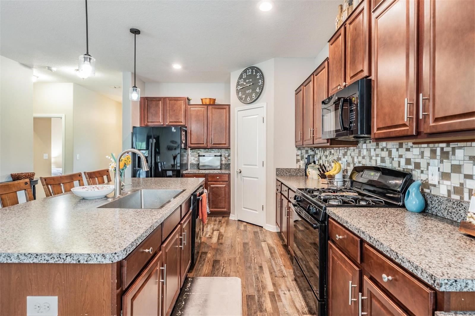 8600 SAVORY WALK DR, LAND O LAKES, FL — photo 23