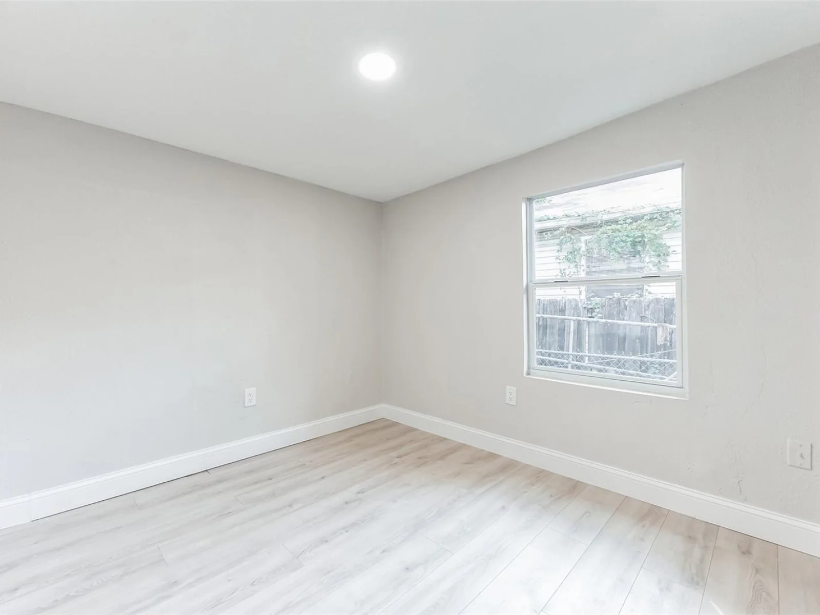 3458 QUEENSBORO AVE S, ST PETERSBURG, FL — photo 21