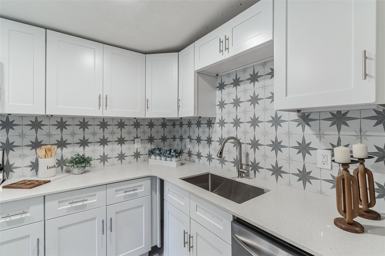 5210 S 84TH ST, TAMPA, FL — photo 14