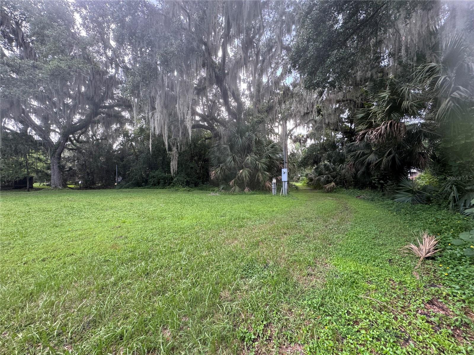 1530 SWAMP LN, GENEVA, FL — photo 3