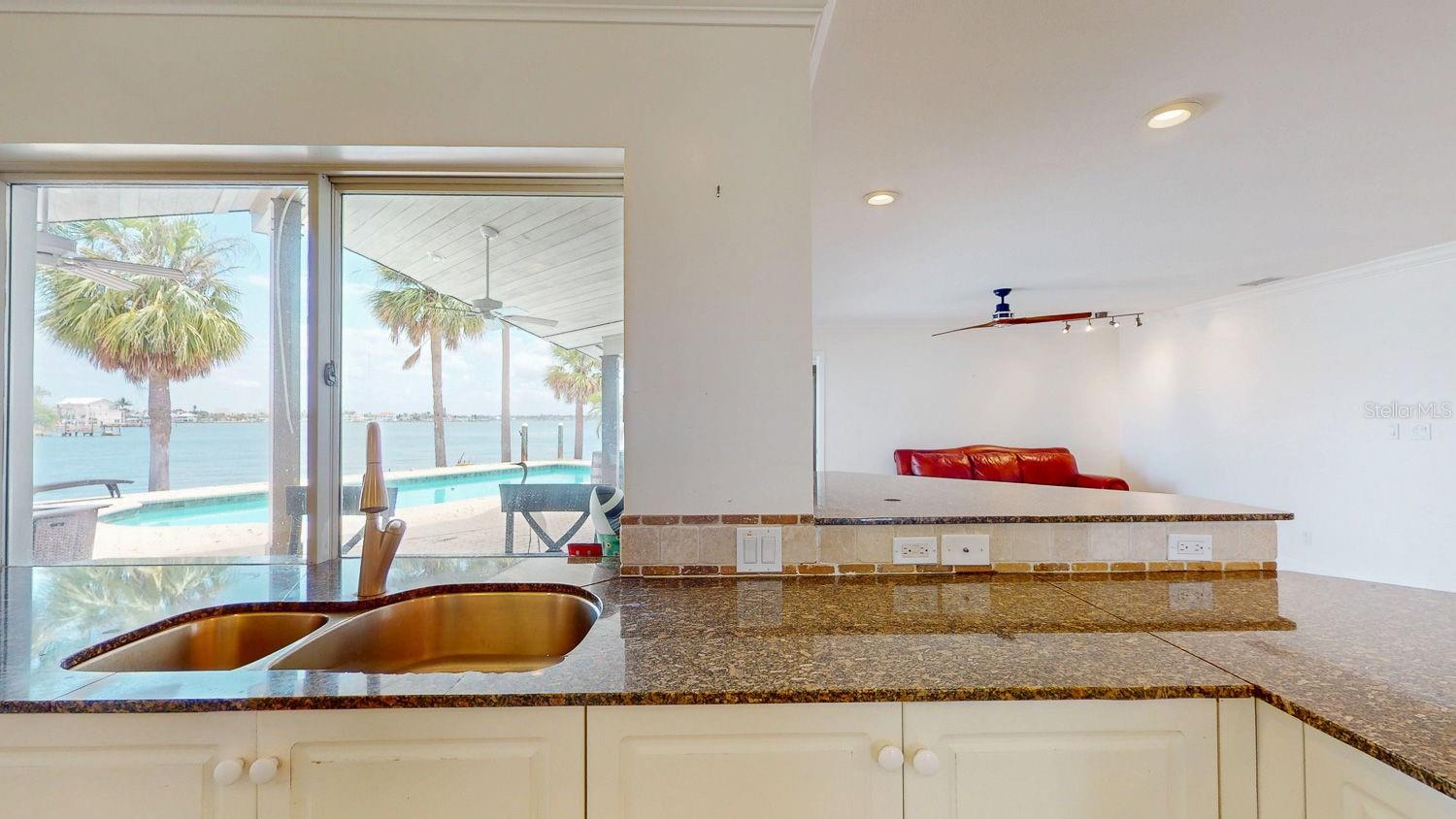 5960 BAHAMA WAY N, ST PETE BEACH, FL — photo 44