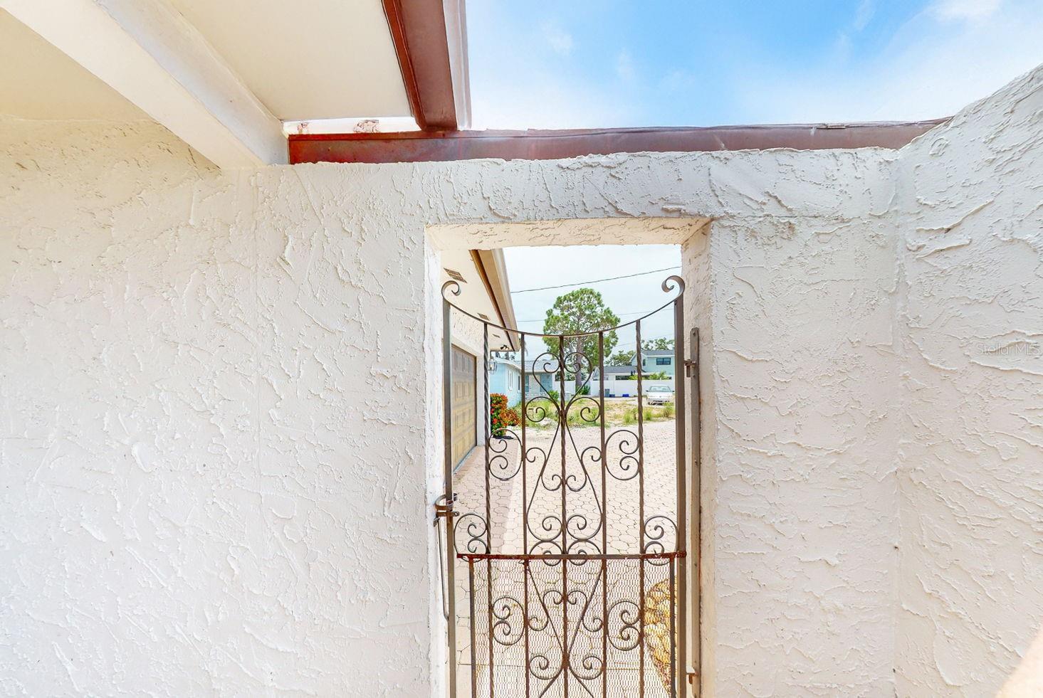 5960 BAHAMA WAY N, ST PETE BEACH, FL — photo 9