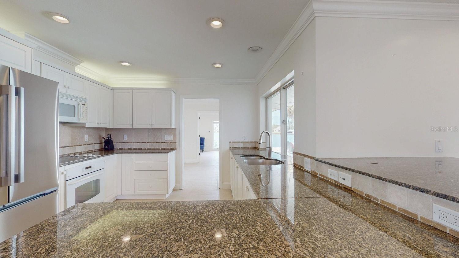 5960 BAHAMA WAY N, ST PETE BEACH, FL — photo 27