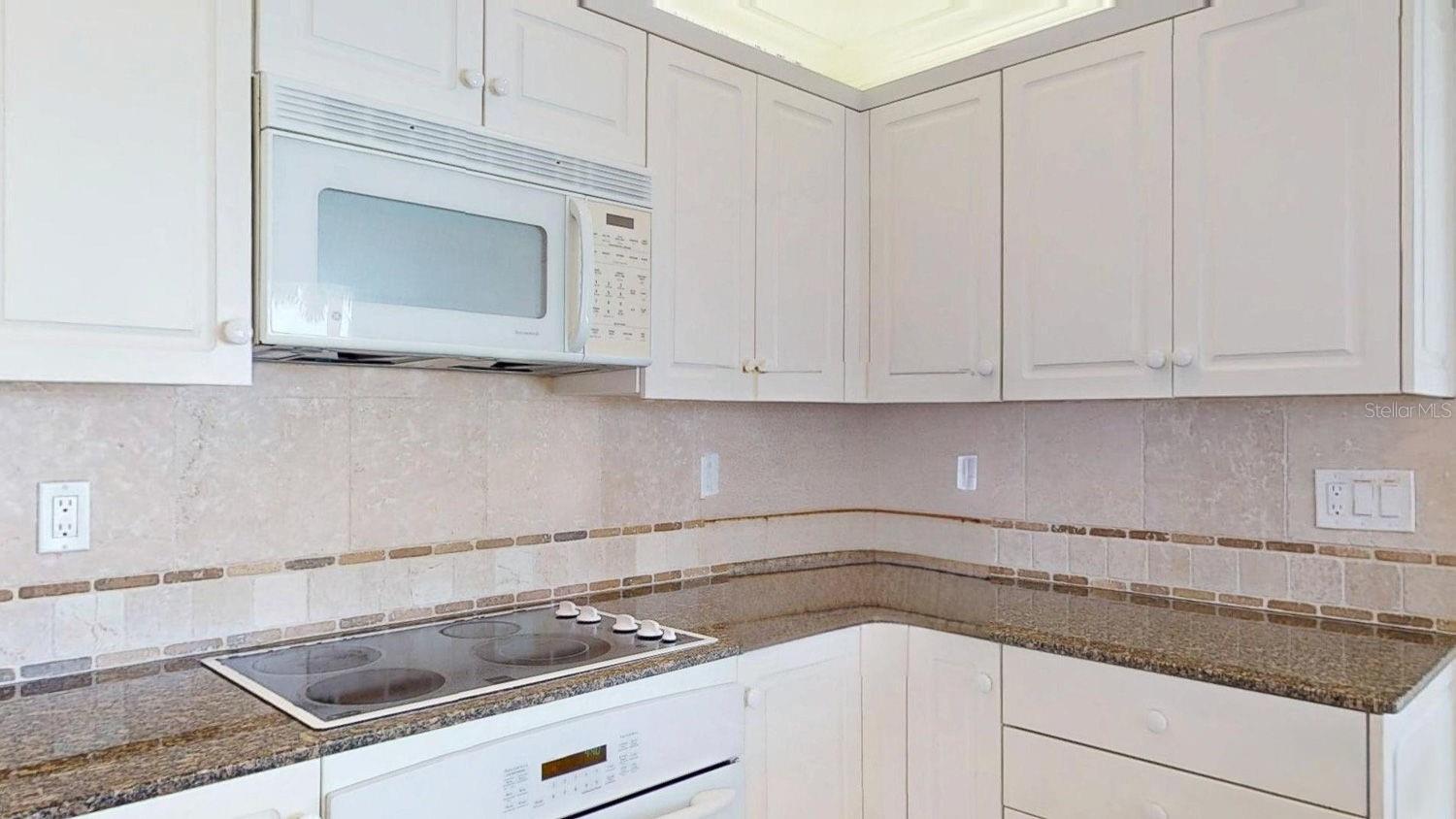 5960 BAHAMA WAY N, ST PETE BEACH, FL — photo 45