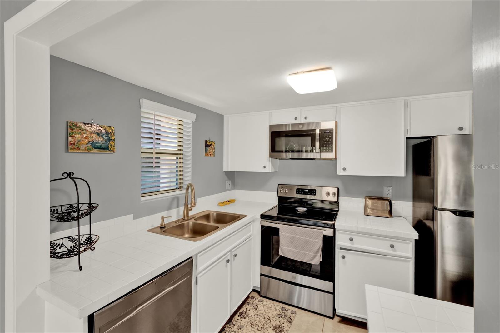 105 FAIRWAY DR, LONGWOOD, FL — photo 11