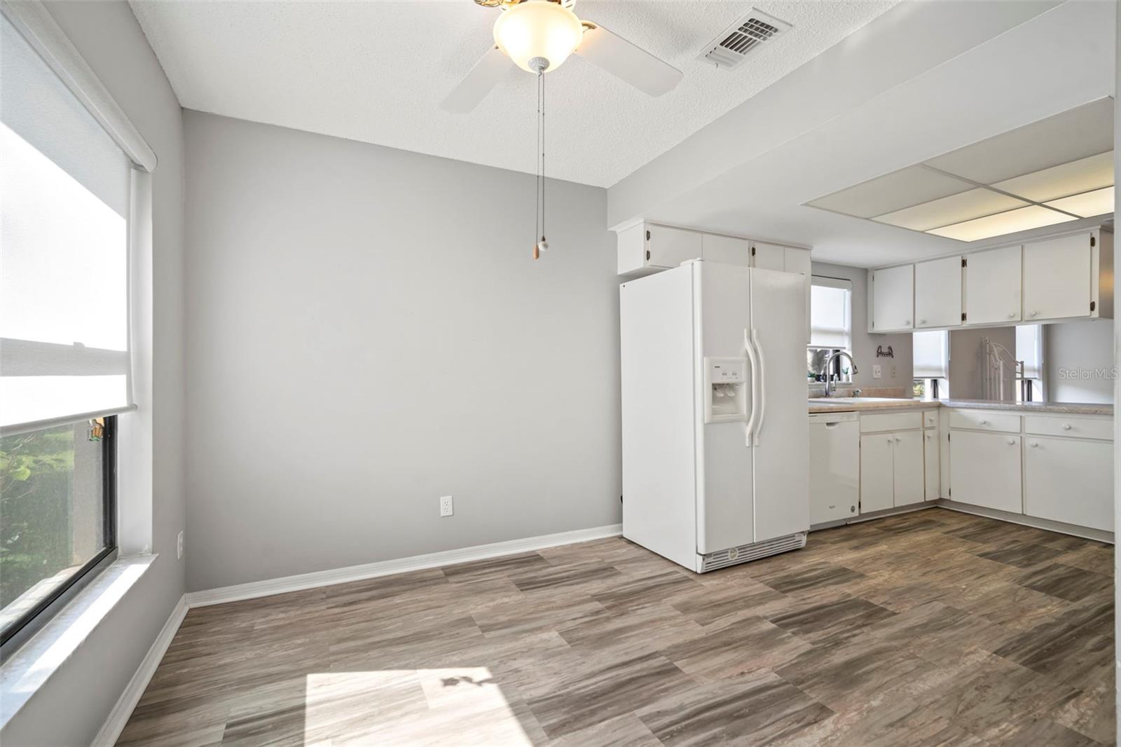 1609 LAUGHTON PL, SUN CITY CENTER, FL — photo 25
