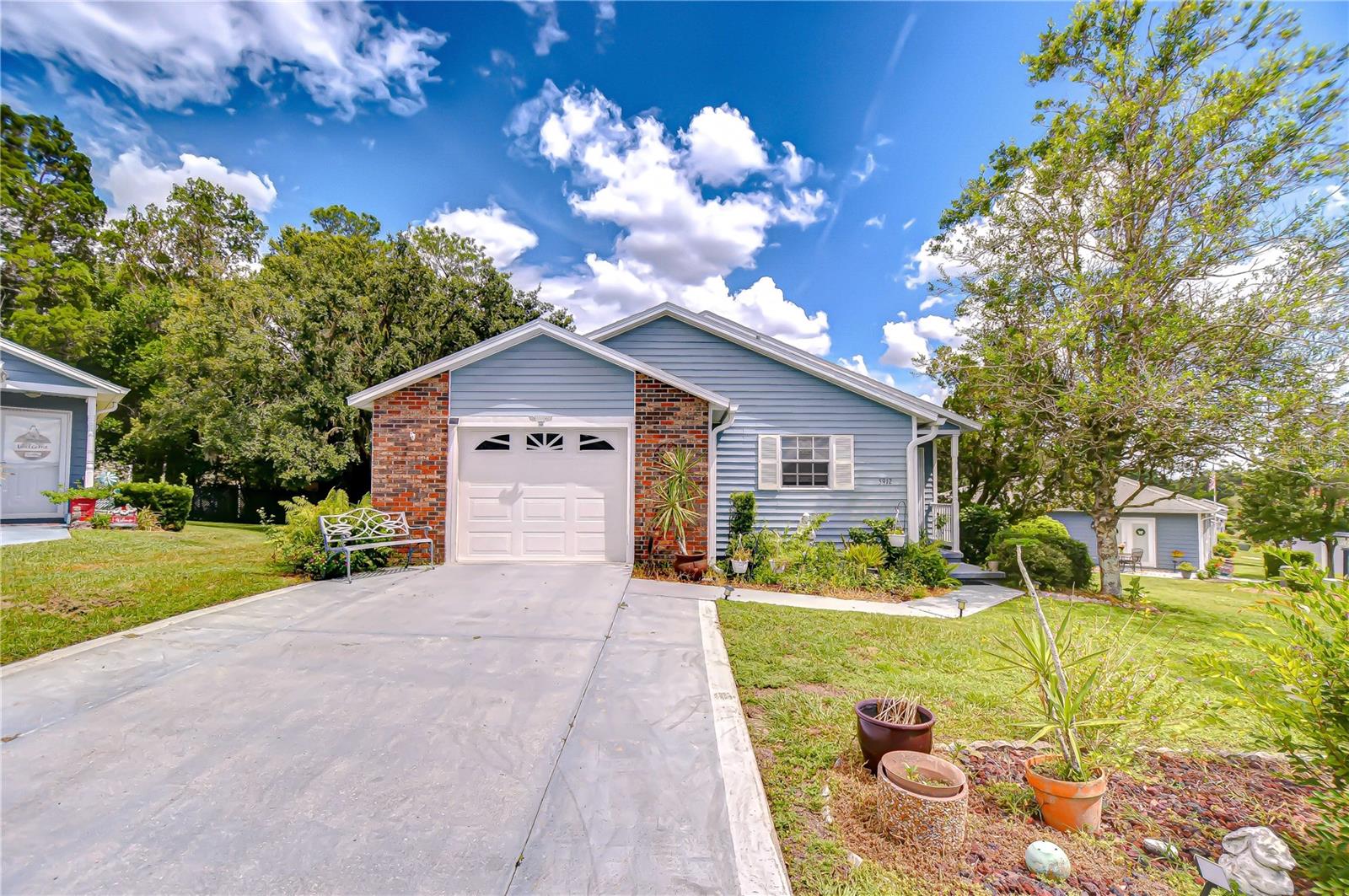 5912 NEWBERRY CT, ZEPHYRHILLS, FL