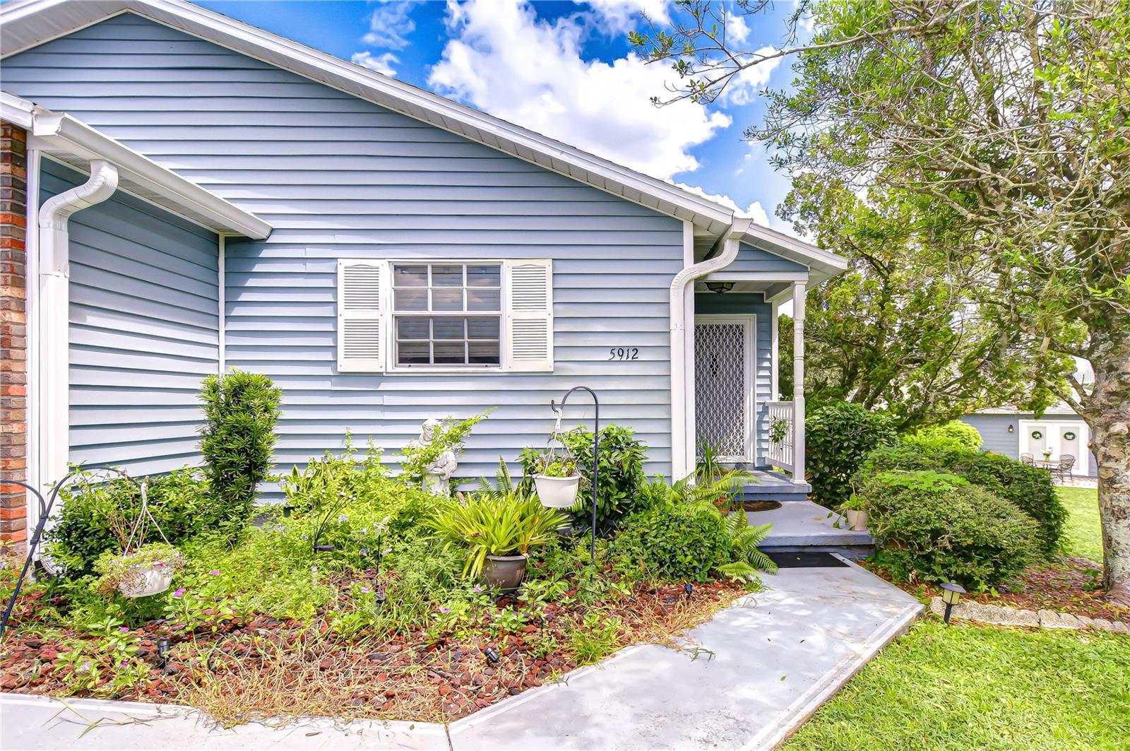 5912 NEWBERRY CT, ZEPHYRHILLS, FL — photo 11