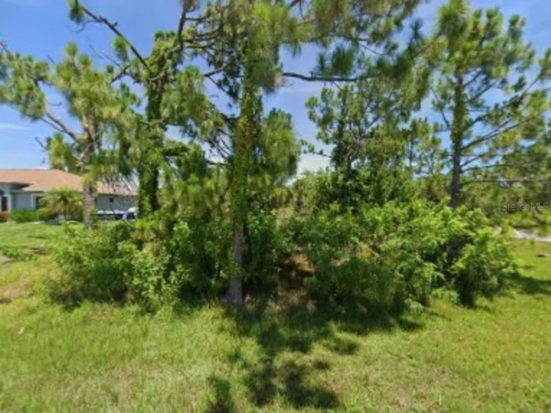 10098 ARMY CIR, PORT CHARLOTTE, FL