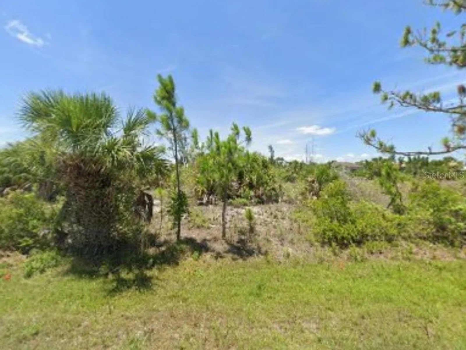 15089 LAKELAND CIR, PORT CHARLOTTE, FL — photo 1
