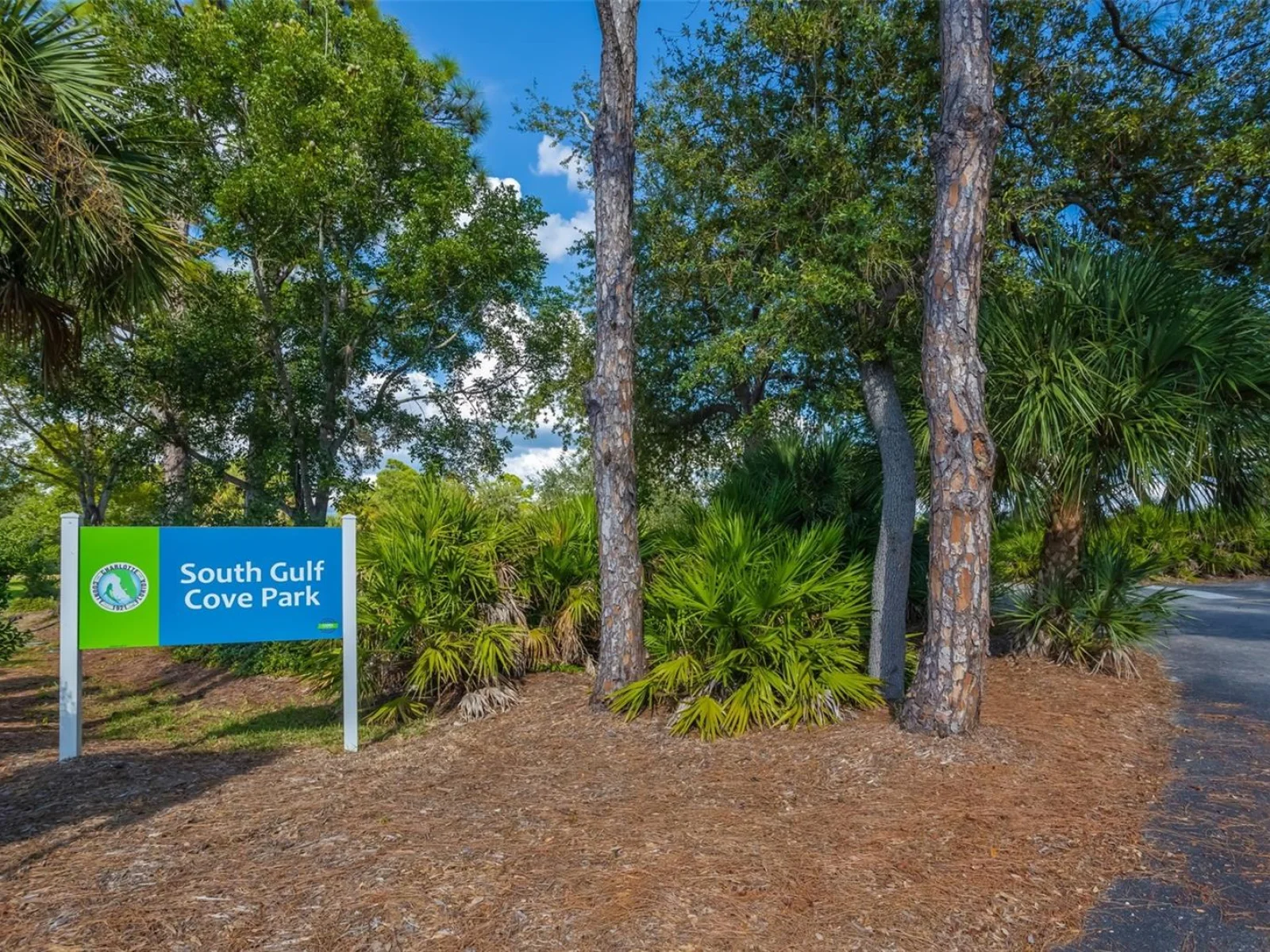 15089 LAKELAND CIR, PORT CHARLOTTE, FL — photo 19