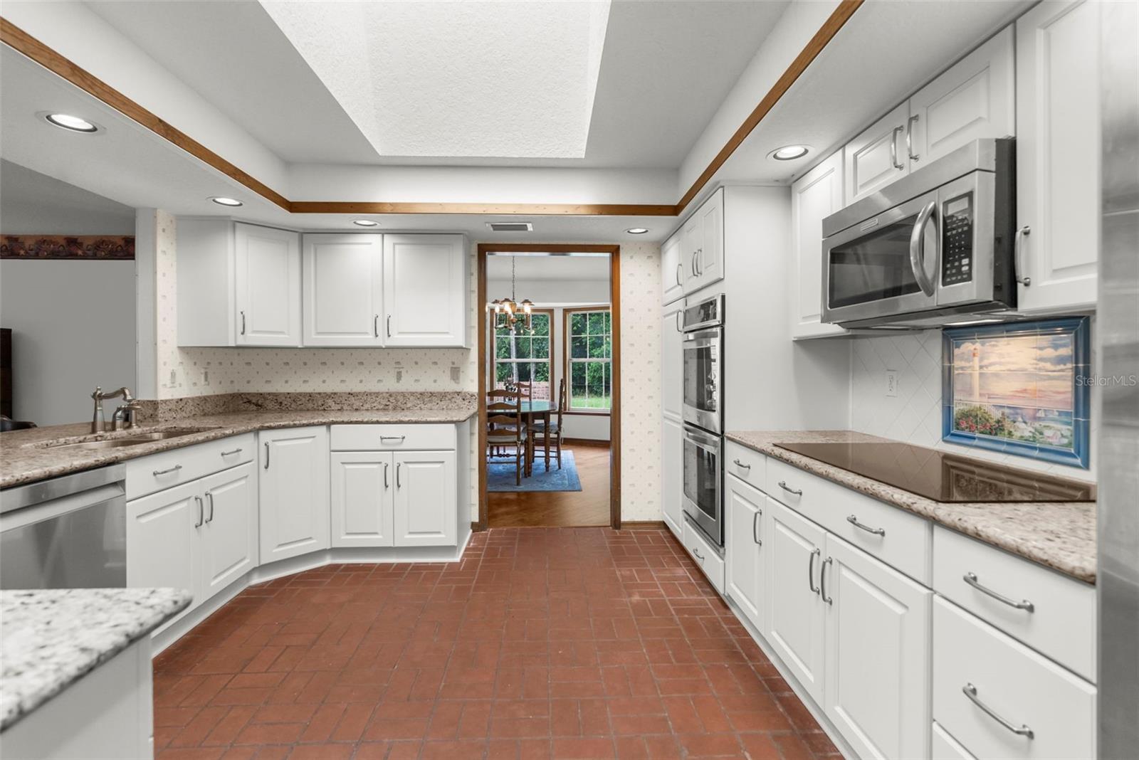 17131 DALBERG DR, SPRING HILL, FL — photo 5