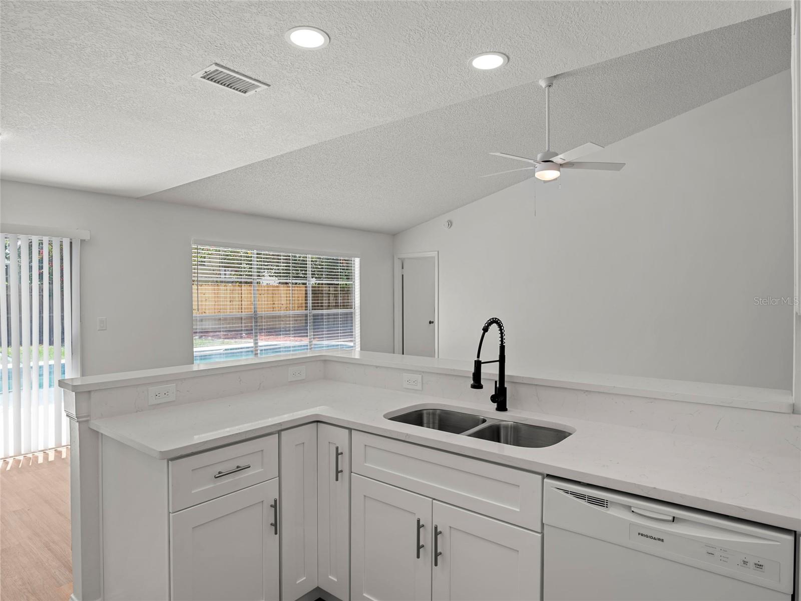 605 WHITTINGHAM PL, LAKE MARY, FL — photo 17
