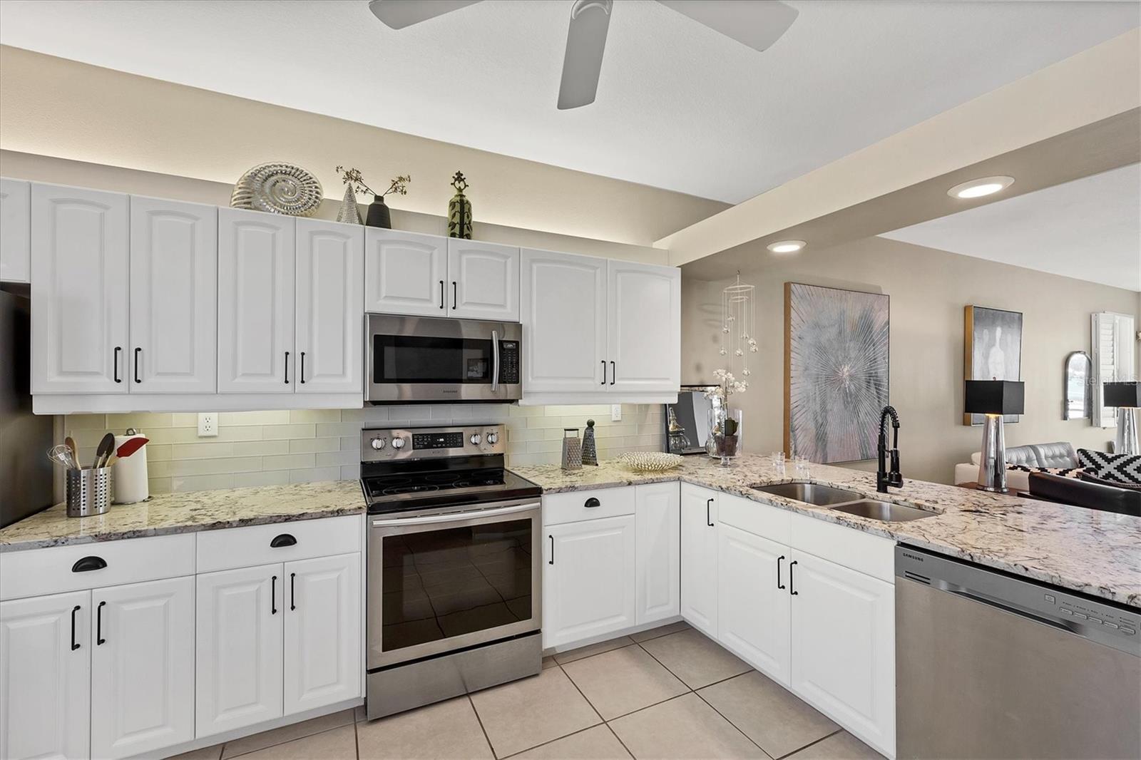 119 WOODBRIDGE DR #102, VENICE, FL — photo 13