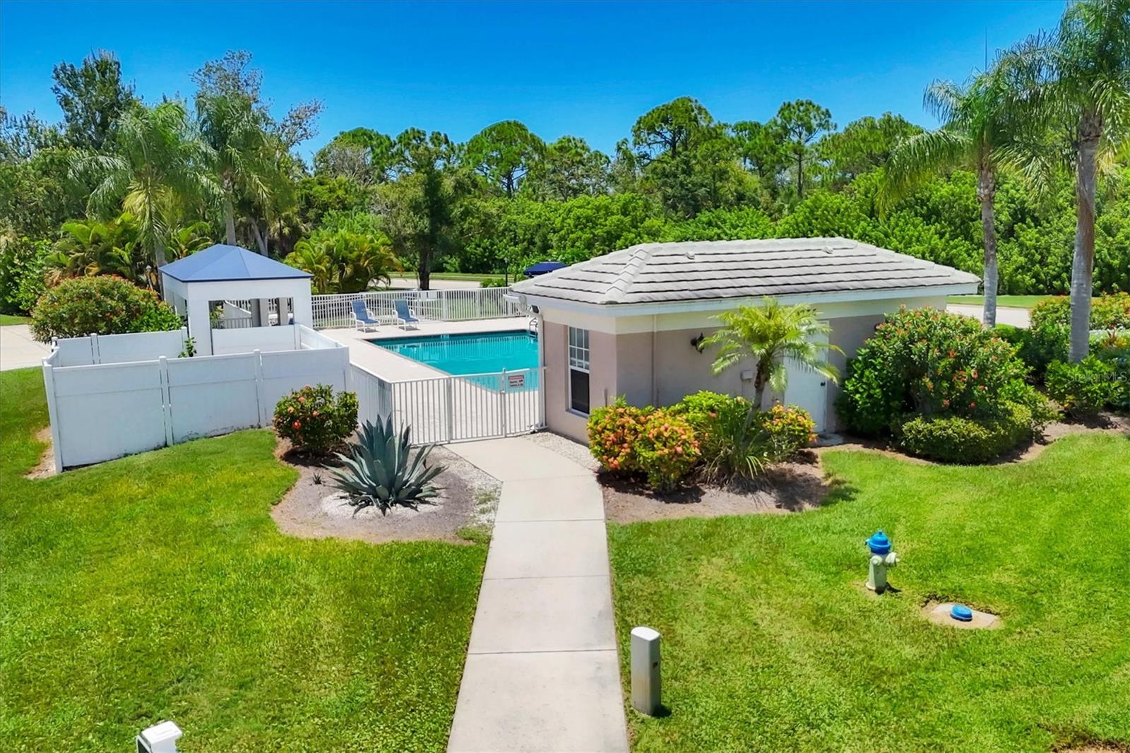 119 WOODBRIDGE DR #102, VENICE, FL — photo 29