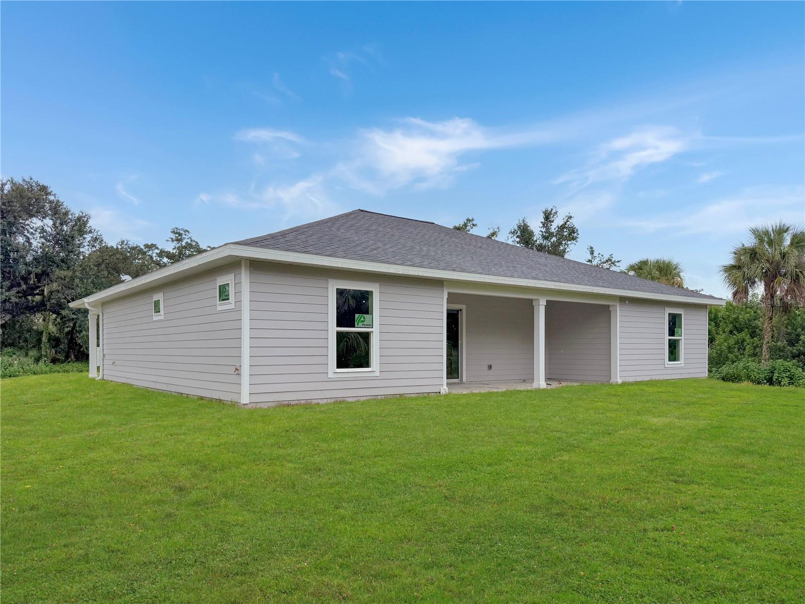 16419 STRAUSS AVE, PORT CHARLOTTE, FL — photo 3
