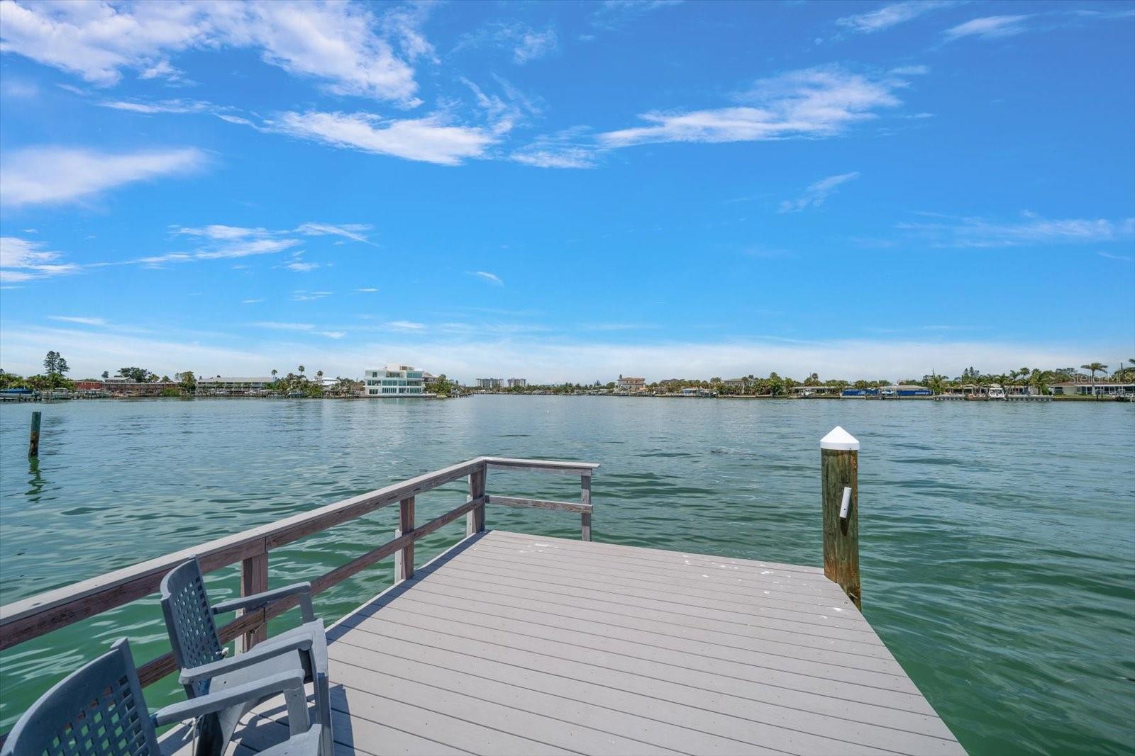 8405 BAYSHORE DR, TREASURE ISLAND, FL — photo 8
