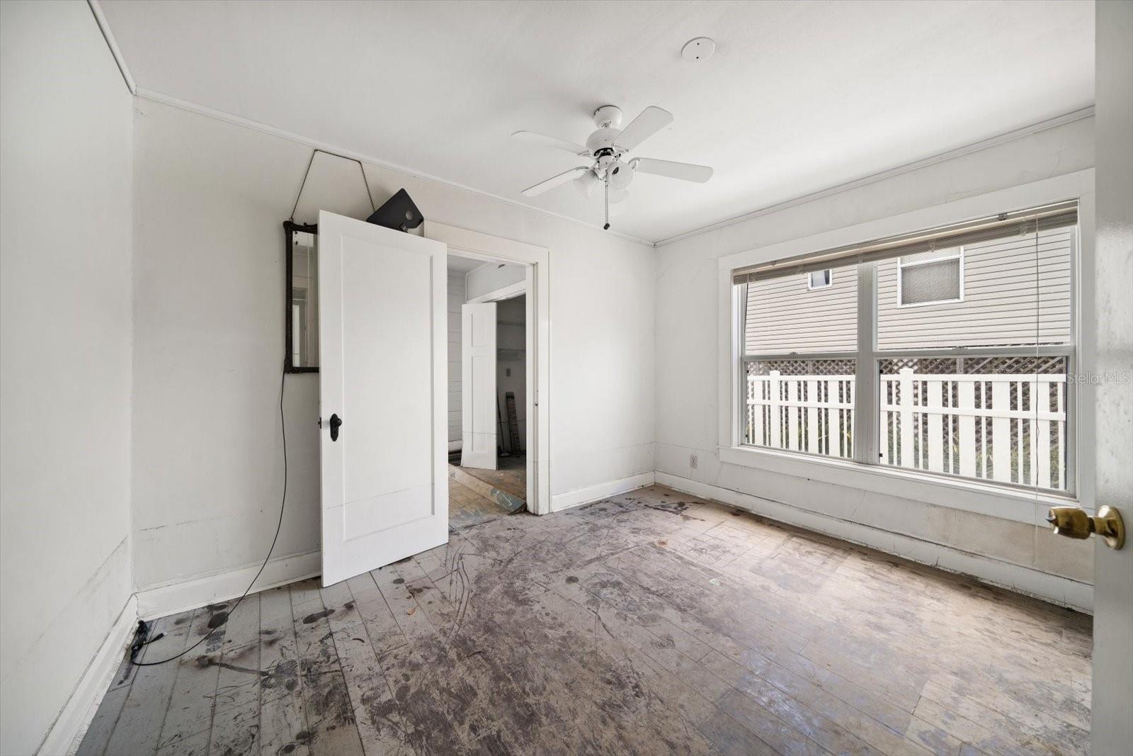 8405 BAYSHORE DR, TREASURE ISLAND, FL — photo 24