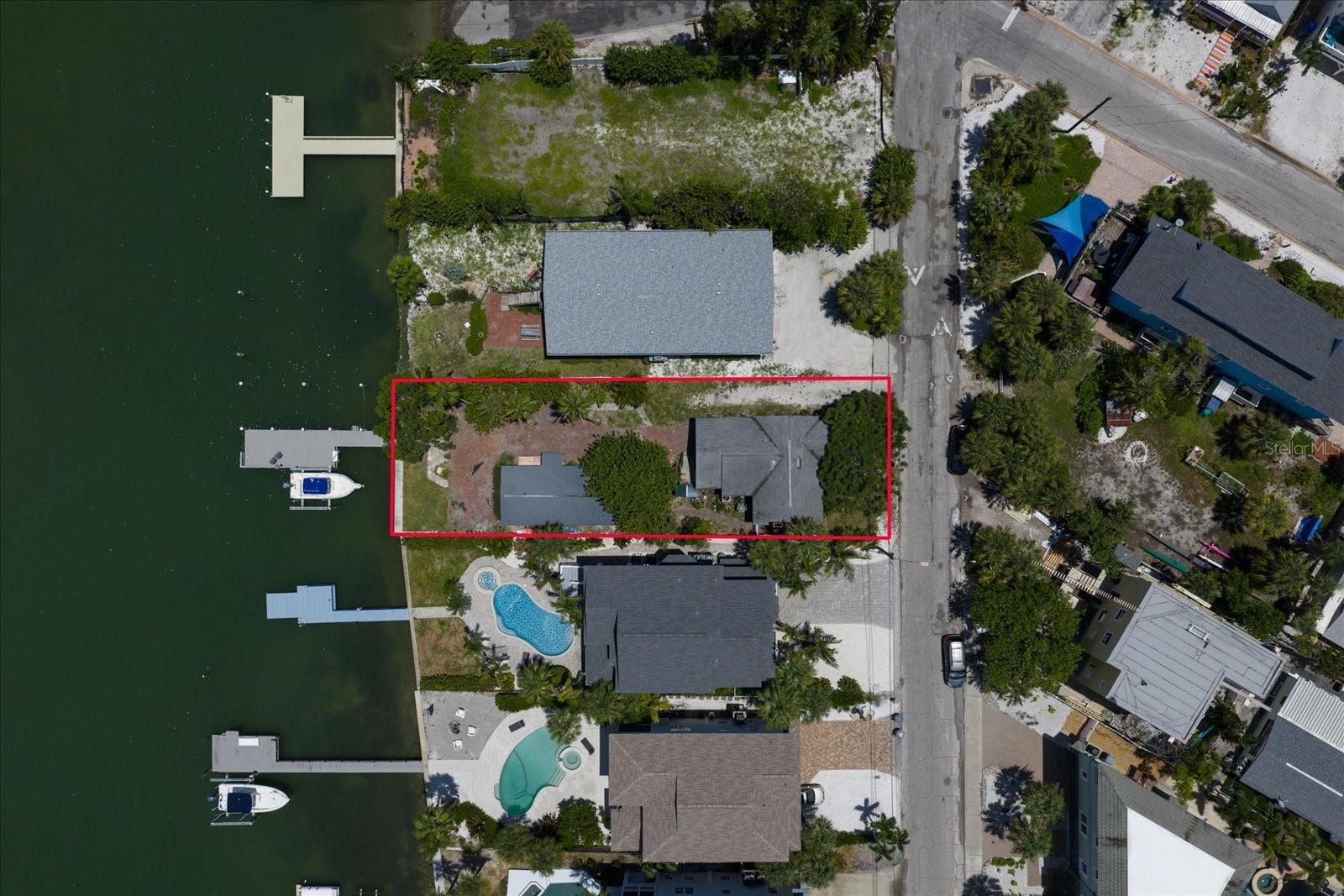 8405 BAYSHORE DR, TREASURE ISLAND, FL — photo 49