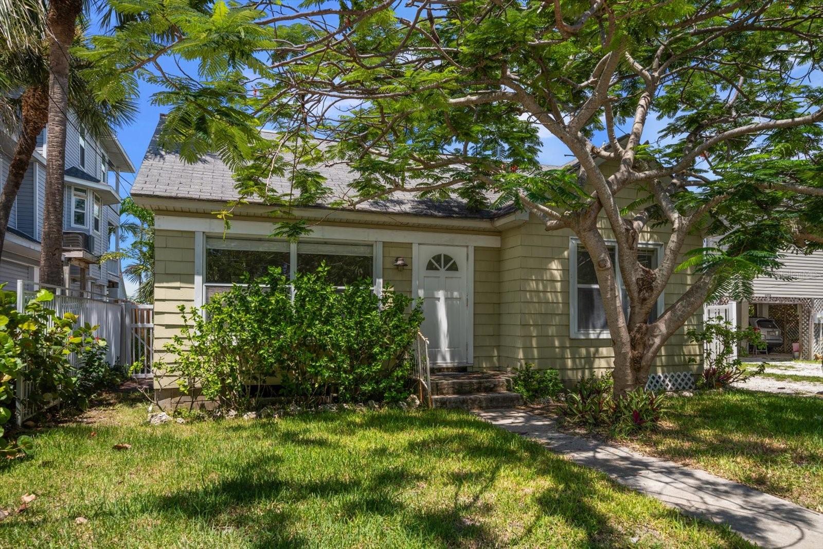 8405 BAYSHORE DR, TREASURE ISLAND, FL — photo 52