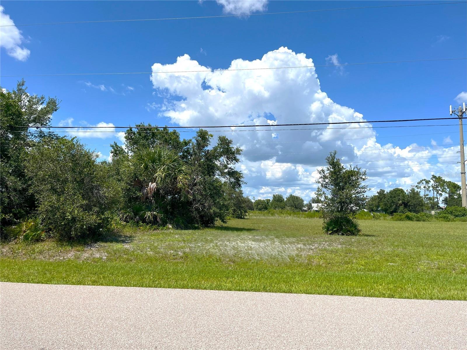 1394 SAXONY CIR, PUNTA GORDA, FL — photo 12