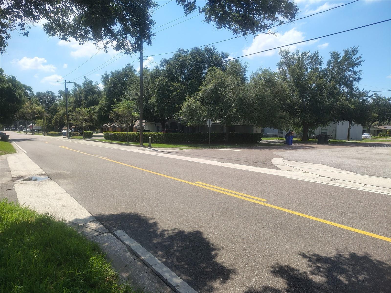 113 E ROBERTSON ST, BRANDON, FL — photo 29
