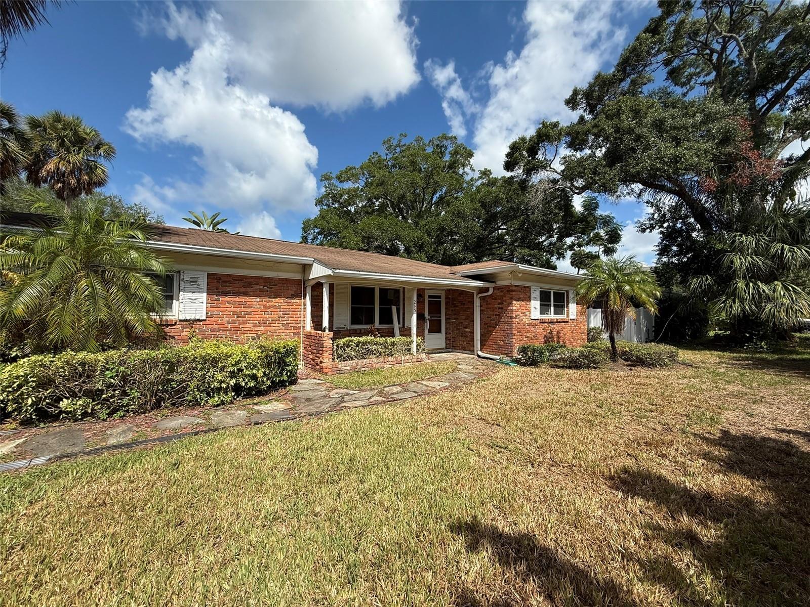 215 S WEST SHORE BLVD, TAMPA, FL
