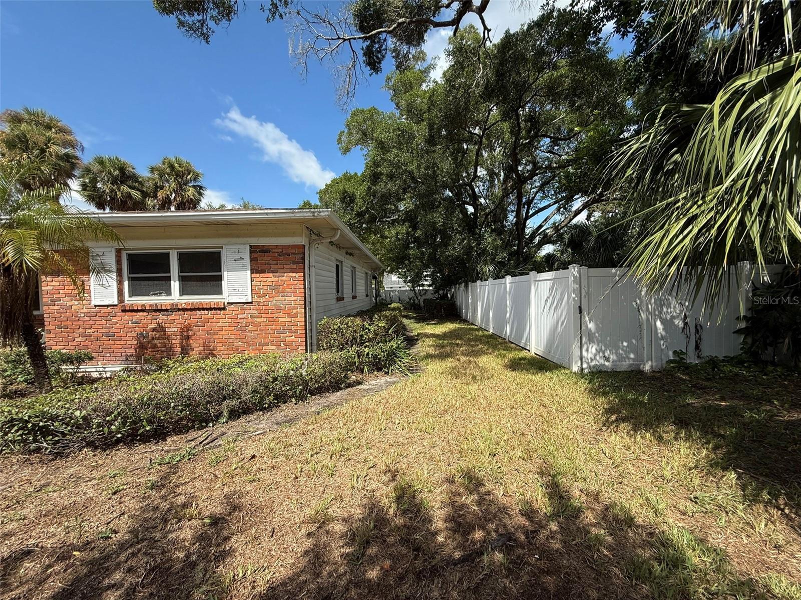 215 S WEST SHORE BLVD, TAMPA, FL — photo 2