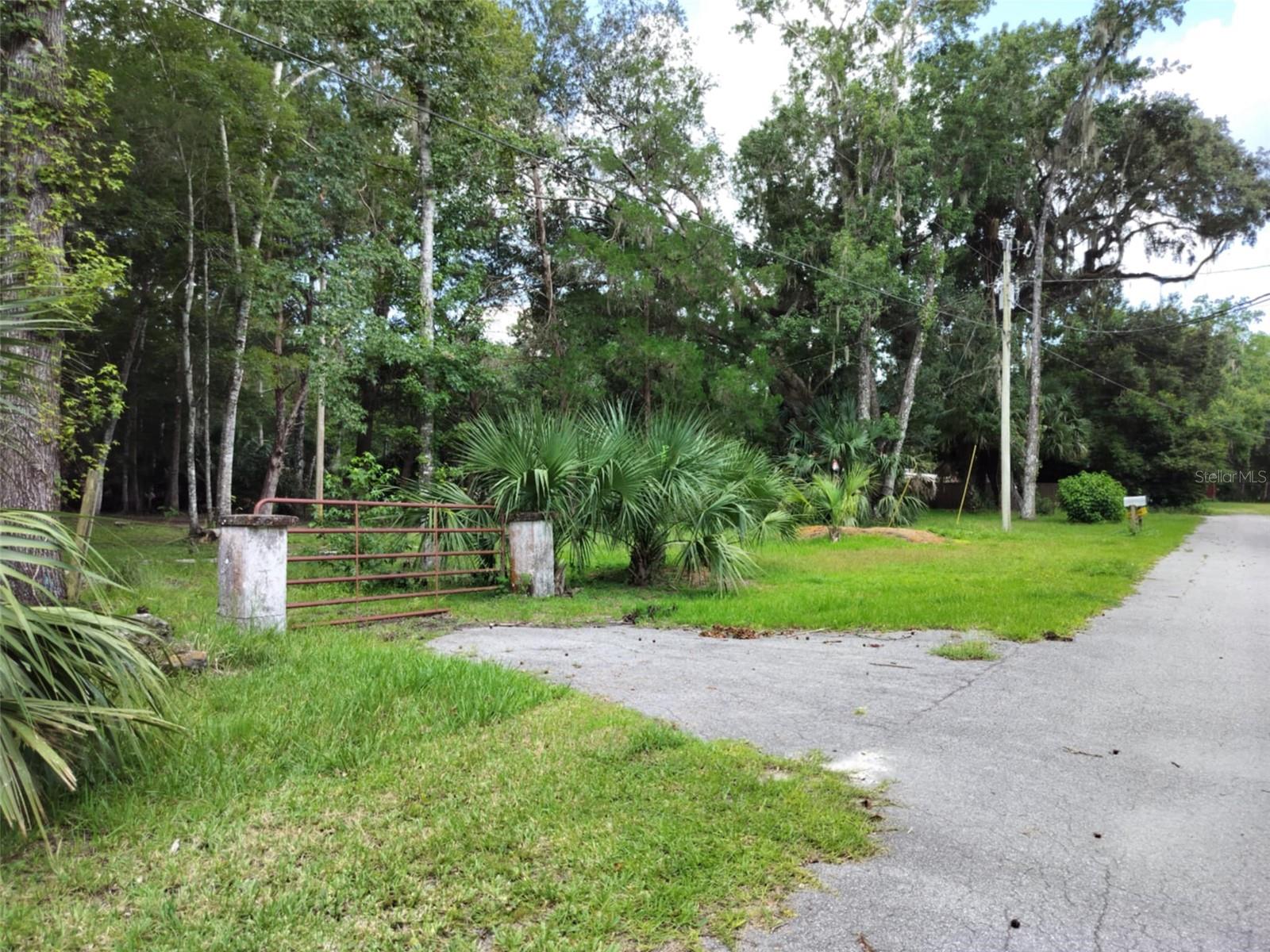 523 S TUCK PT, INVERNESS, FL — photo 26