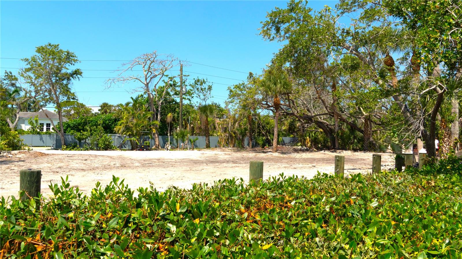 7233 MIDNIGHT PASS RD, SARASOTA, FL — photo 9