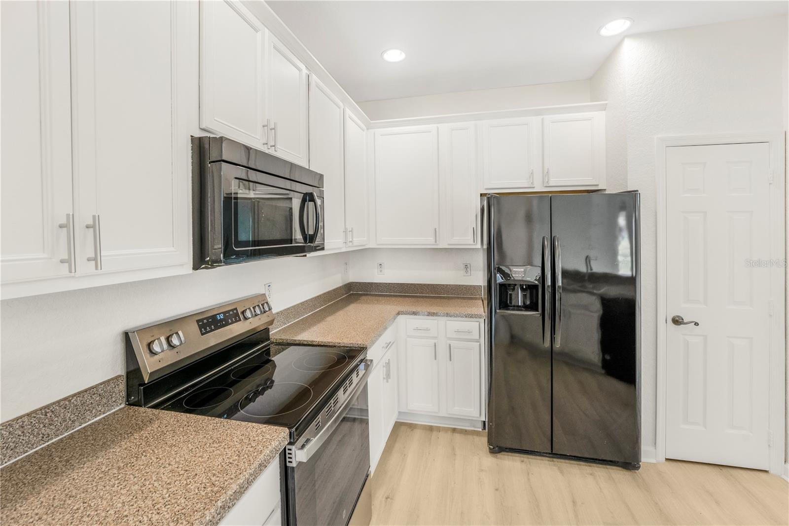 3351 WHITESTONE CIR #304, KISSIMMEE, FL — photo 3