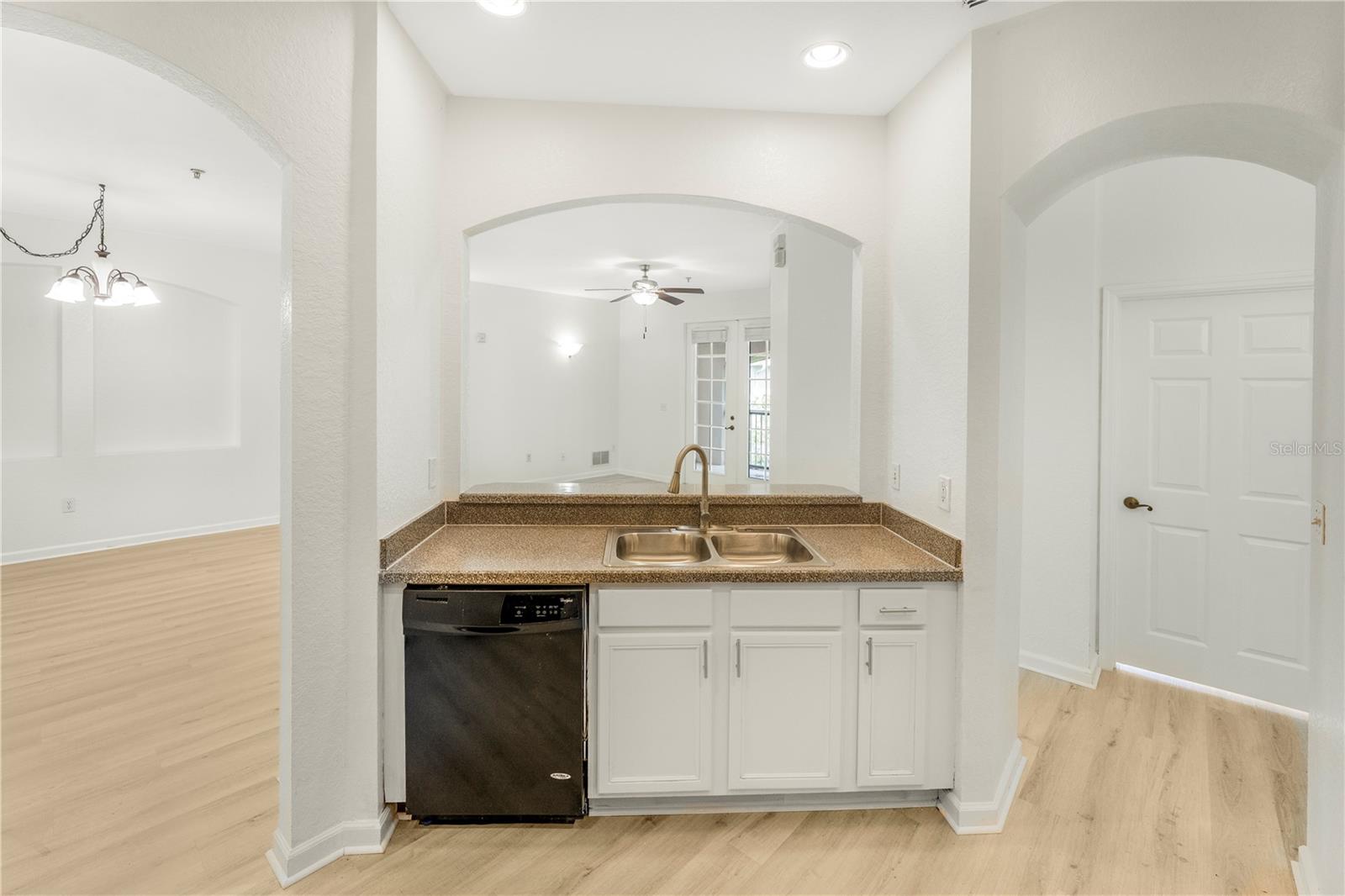 3351 WHITESTONE CIR #304, KISSIMMEE, FL — photo 4
