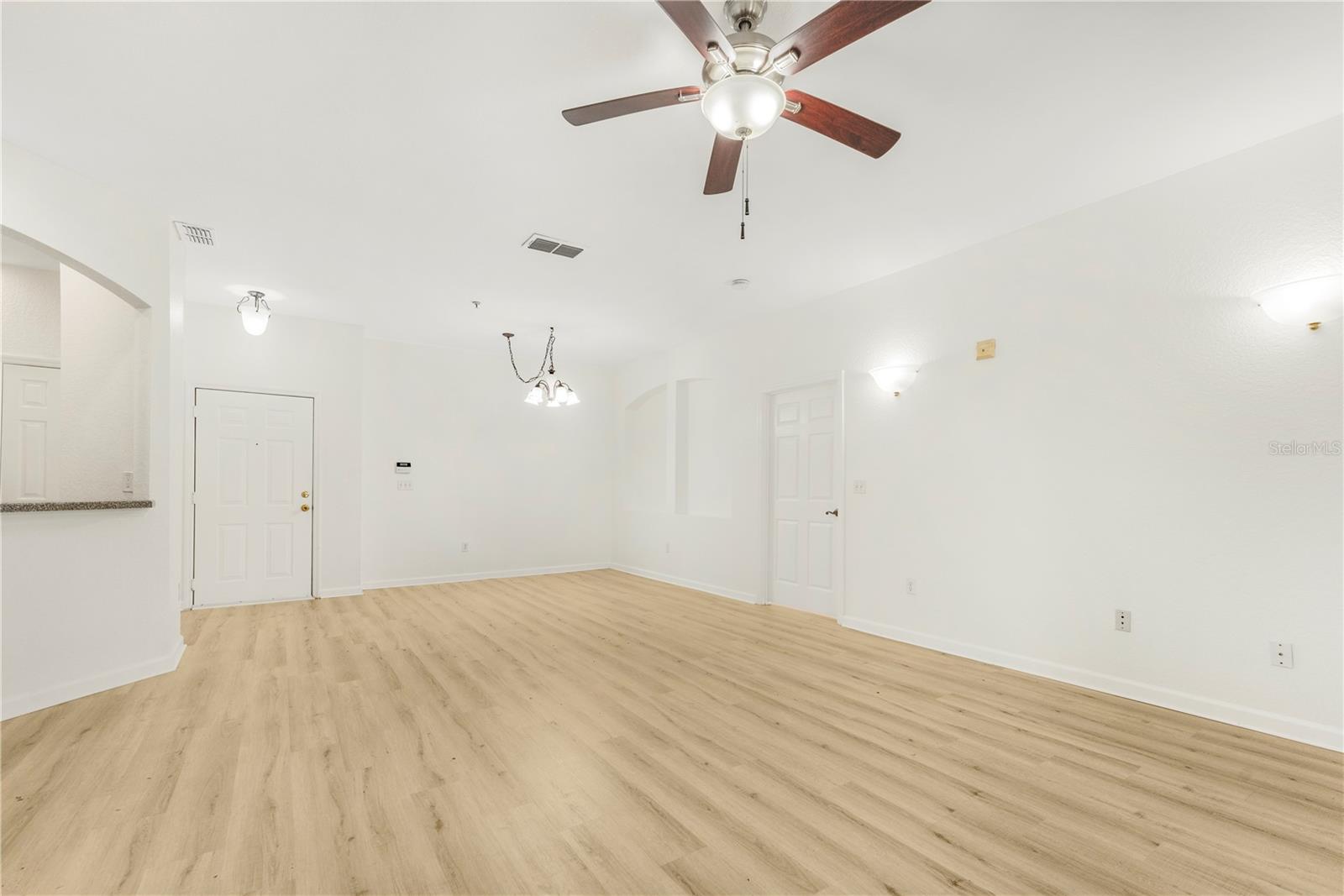 3351 WHITESTONE CIR #304, KISSIMMEE, FL — photo 9