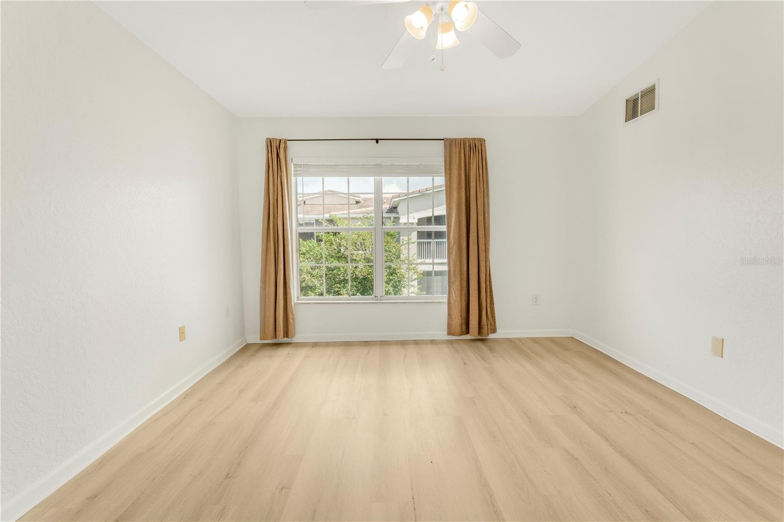 3351 WHITESTONE CIR #304, KISSIMMEE, FL — photo 11