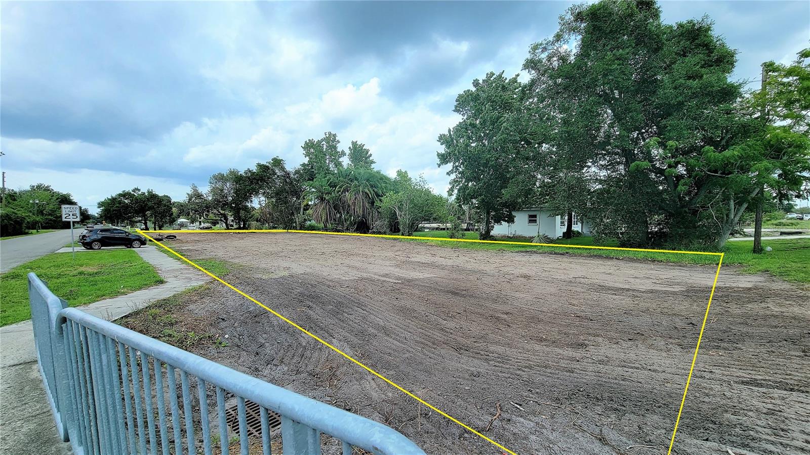 207 E LANCASTER RD, ORLANDO, FL — photo 3