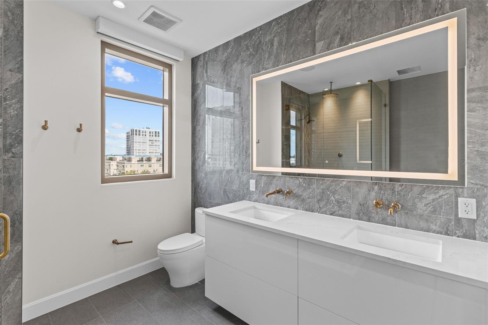 126 4TH AVE NE #601, ST PETERSBURG, FL — photo 24