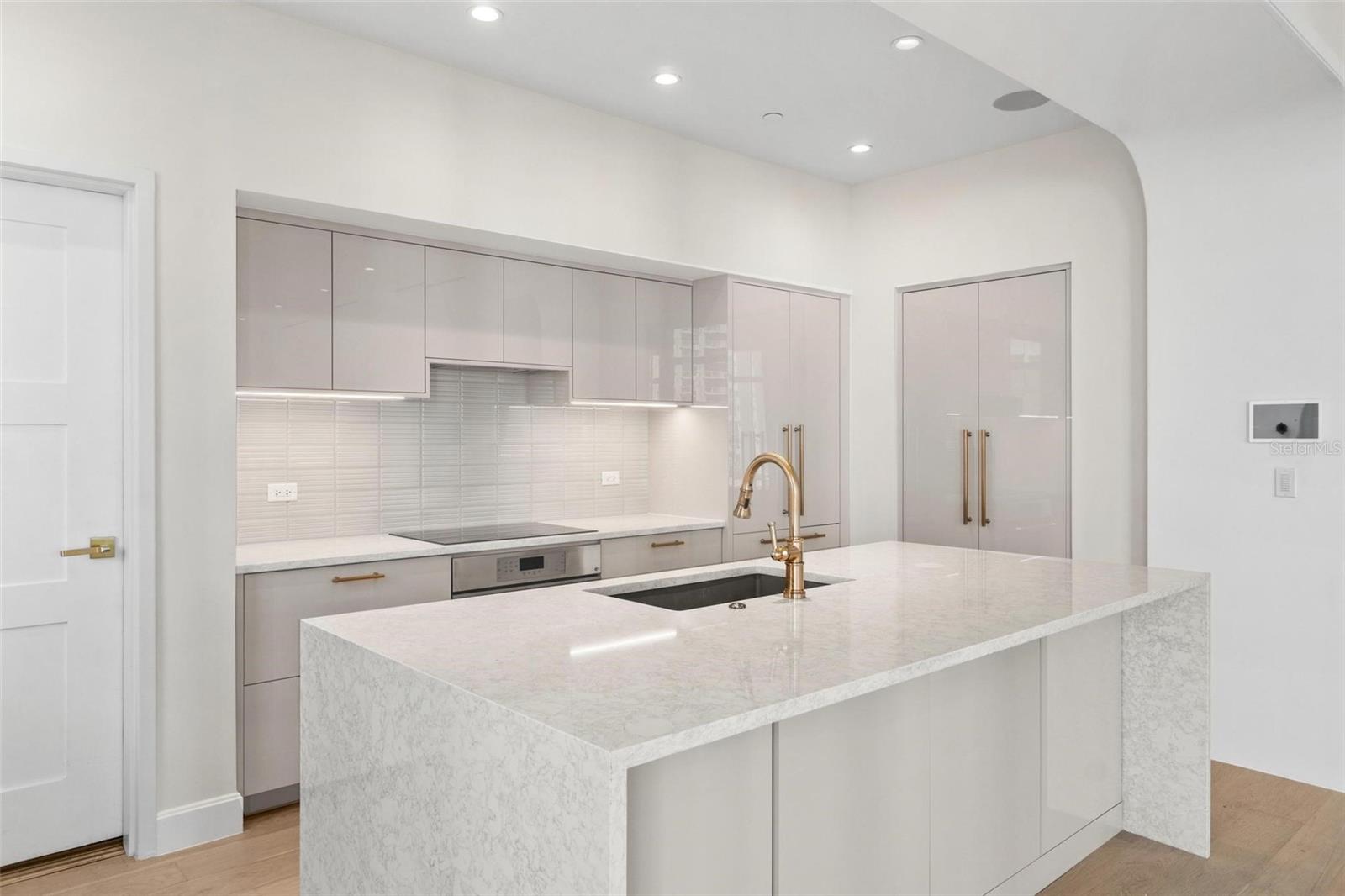 126 4TH AVE NE #601, ST PETERSBURG, FL — photo 17