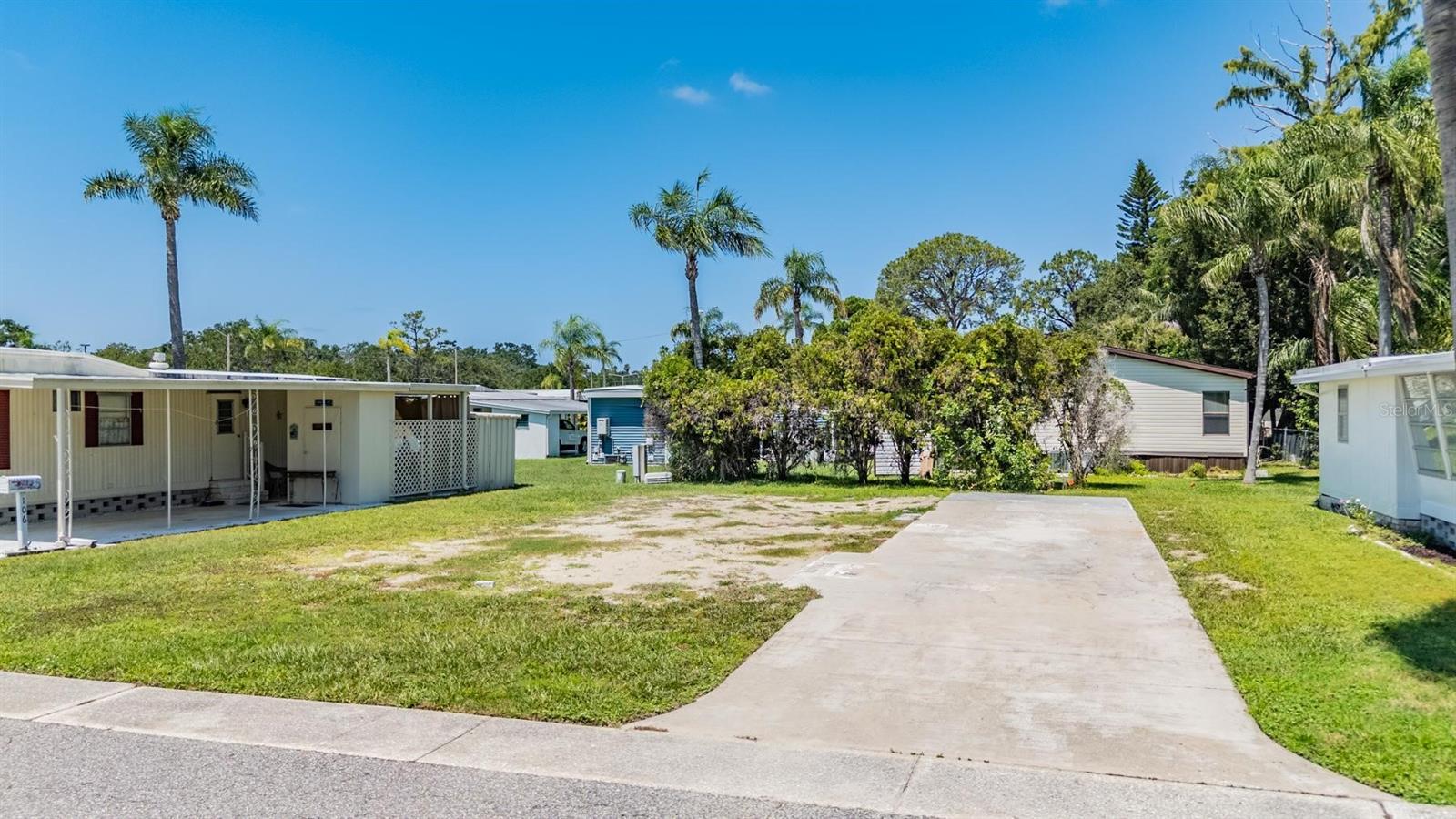 605 MICHIGAN BLVD #105, DUNEDIN, FL