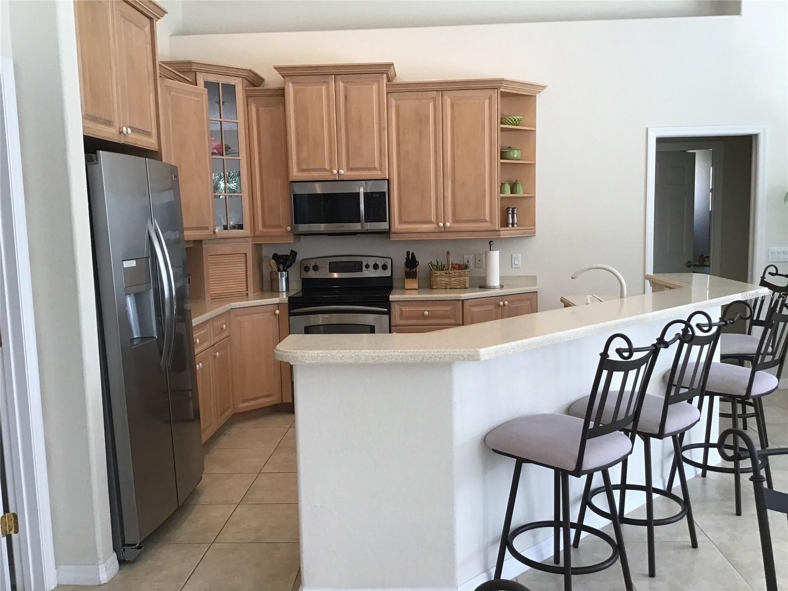 1292 W HILLSBOROUGH BLVD, NORTH PORT, FL — photo 6