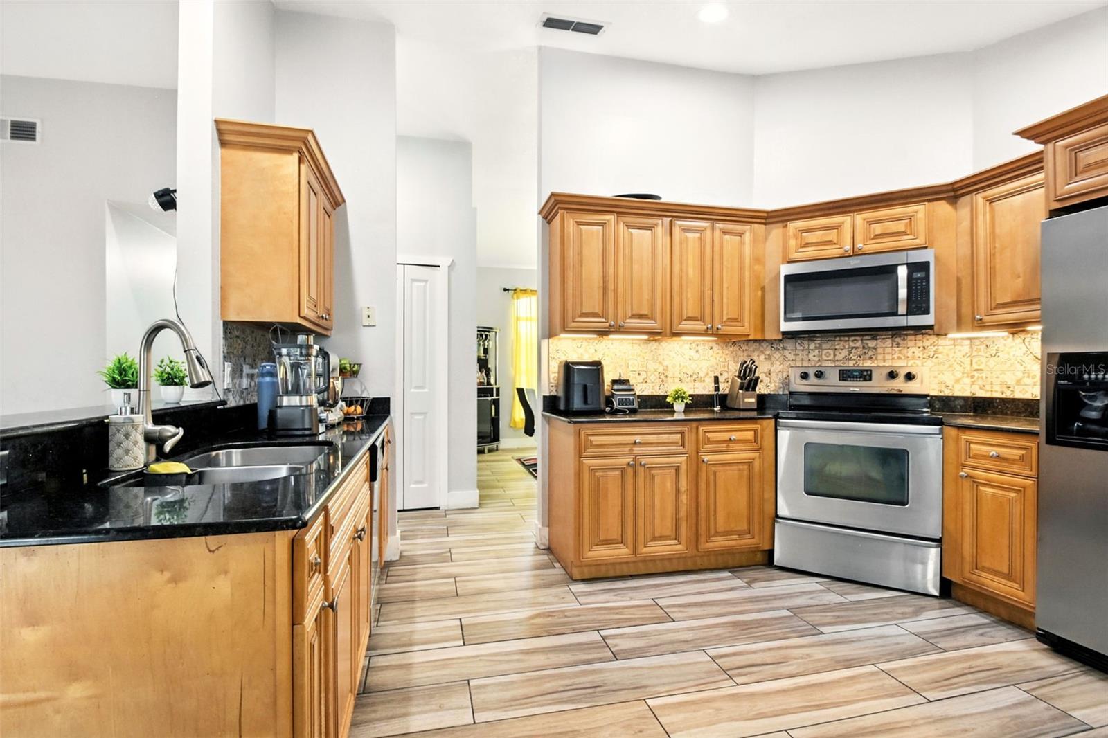 6084 BROOKHILL CIR, ORLANDO, FL — photo 16