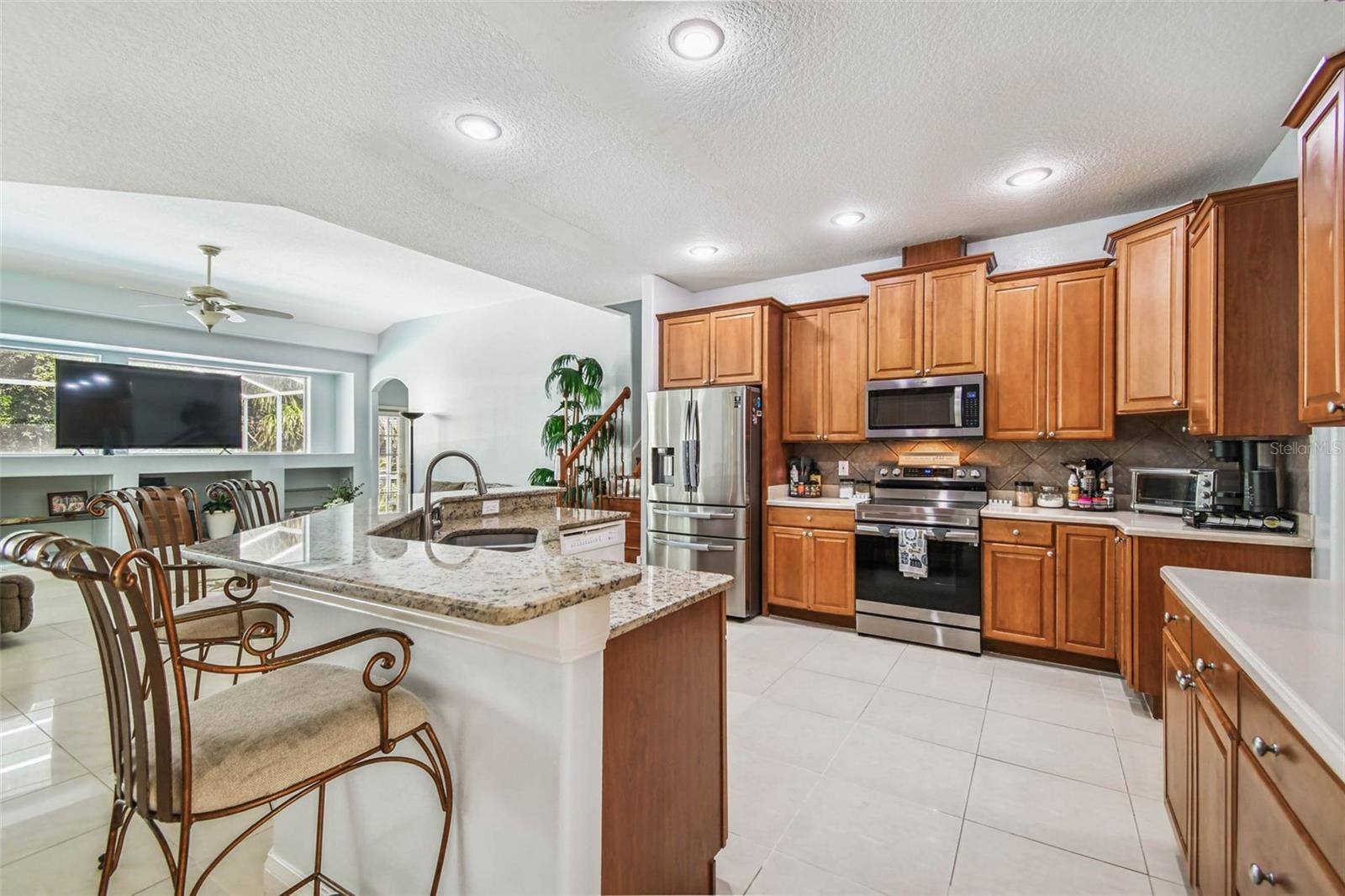10526 GREENCREST DR, TAMPA, FL — photo 12