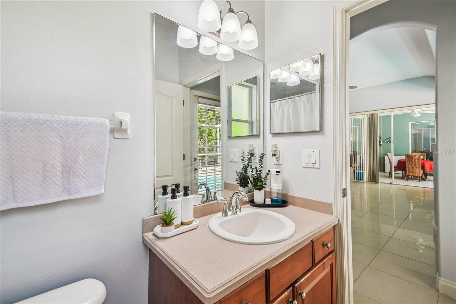 10526 GREENCREST DR, TAMPA, FL — photo 33