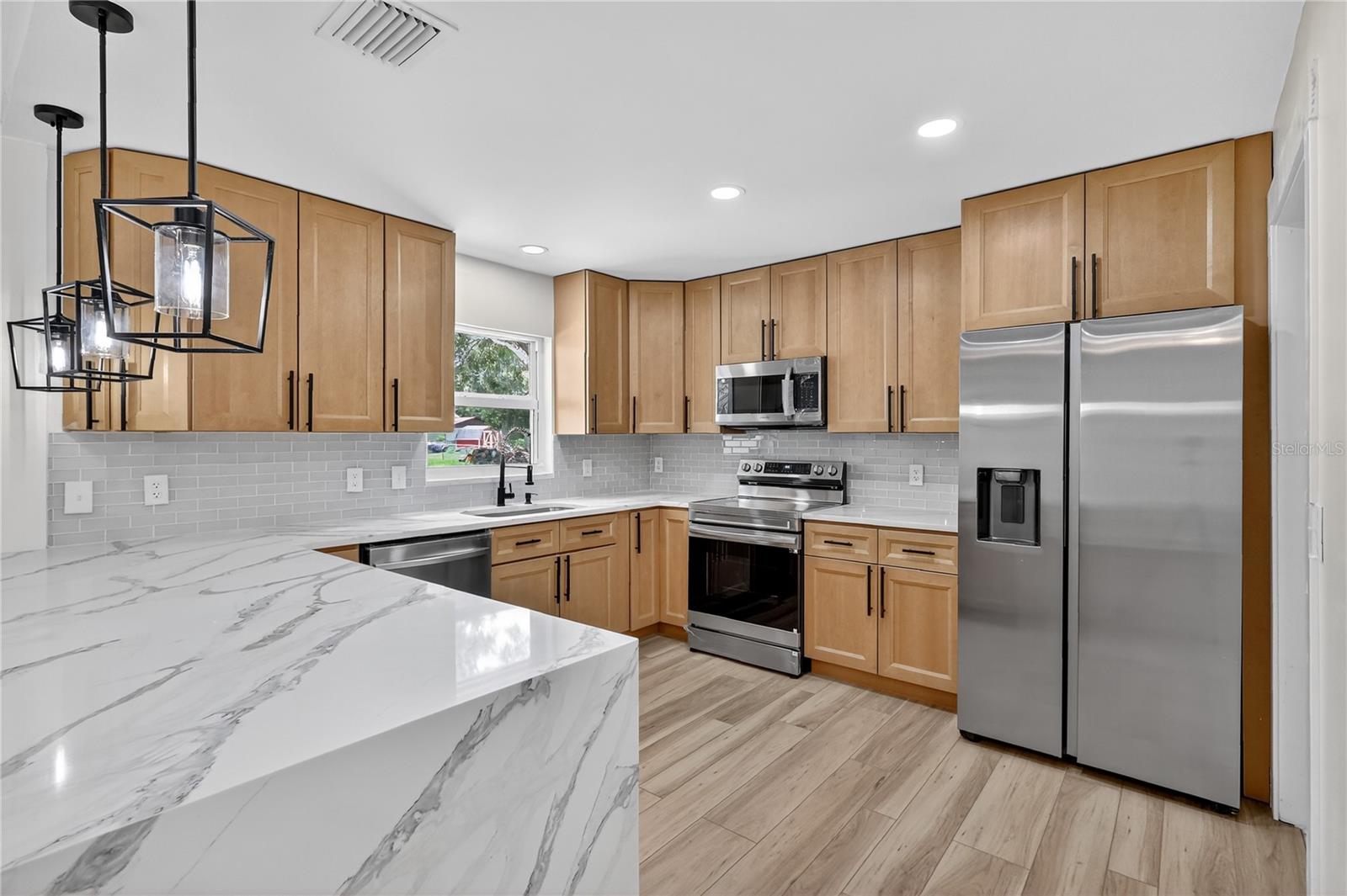 32524 GREENWOOD LOOP, WESLEY CHAPEL, FL — photo 2