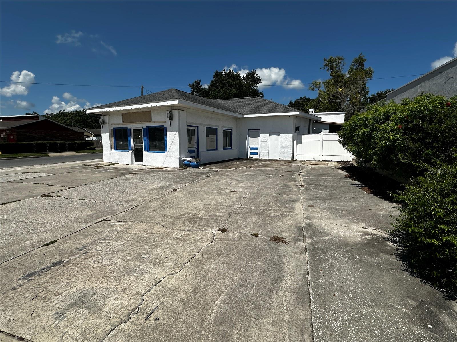240 S 1ST ST, LAKE WALES, FL — photo 2