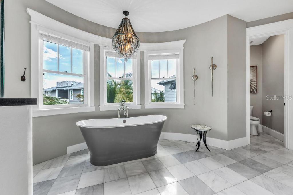 112 11TH ST S, BRADENTON BEACH, FL — photo 34