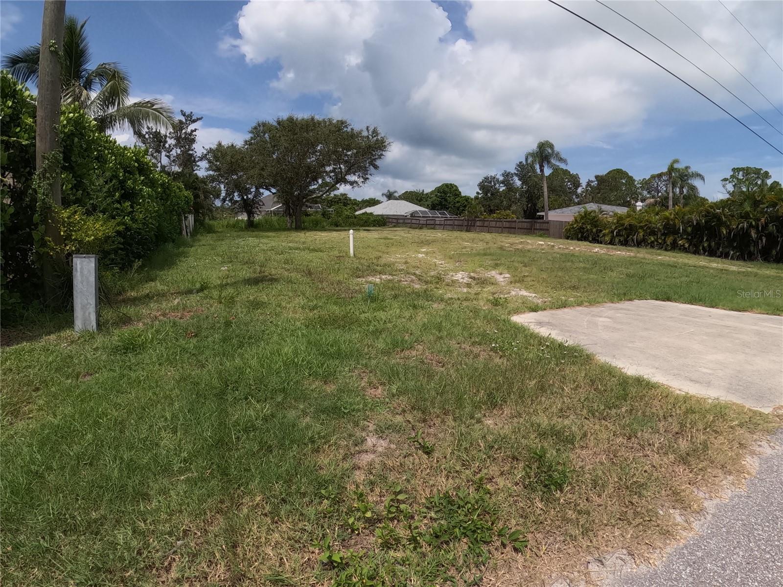 2450 ALAMANDER AVE, ENGLEWOOD, FL — photo 15