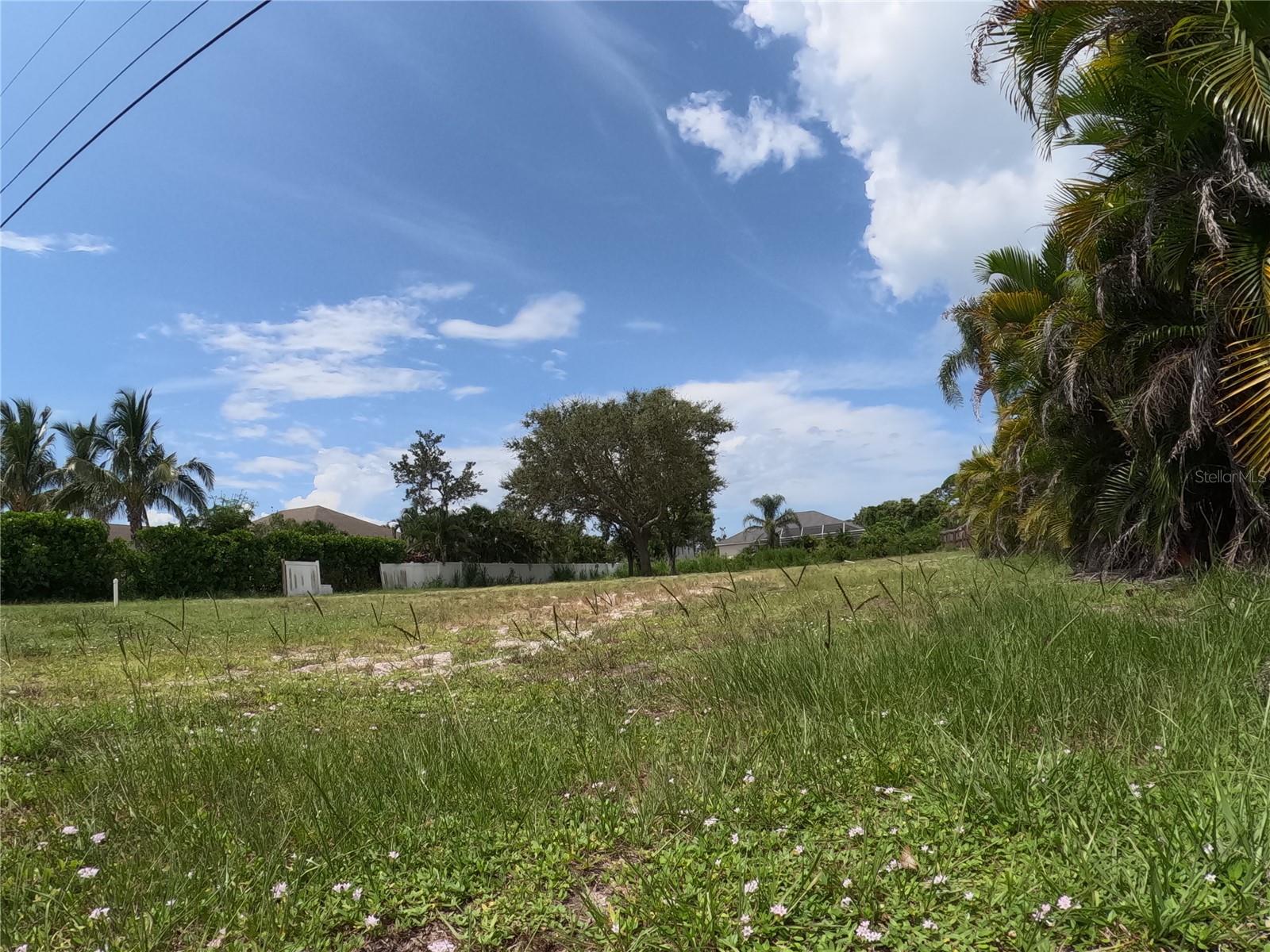 2450 ALAMANDER AVE, ENGLEWOOD, FL — photo 16